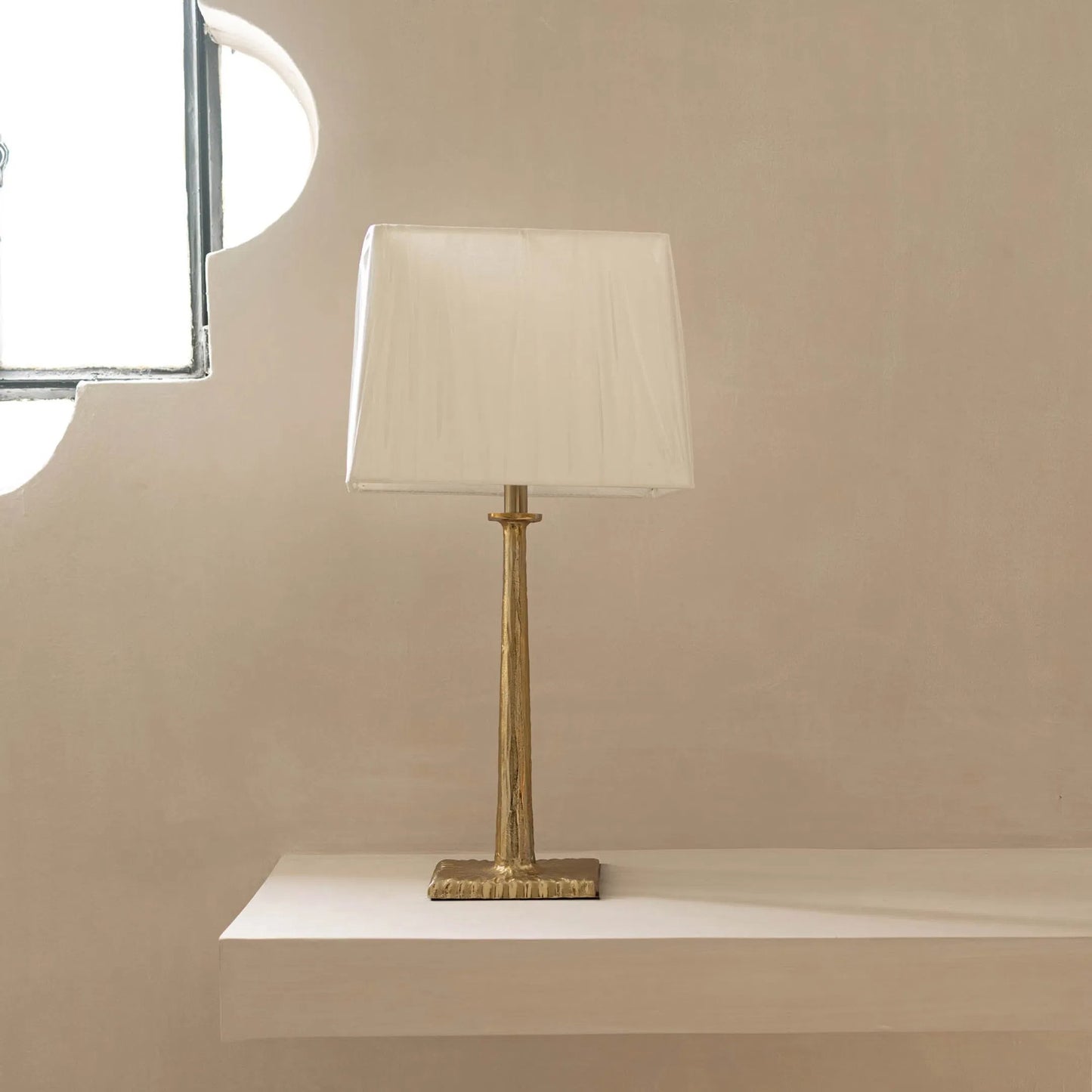 002 SI-2325250 | Lifestyle | Elite Table Lamp by LH Imports in brass, off white and antique brass. Made from aluminum, linen in a unique style.