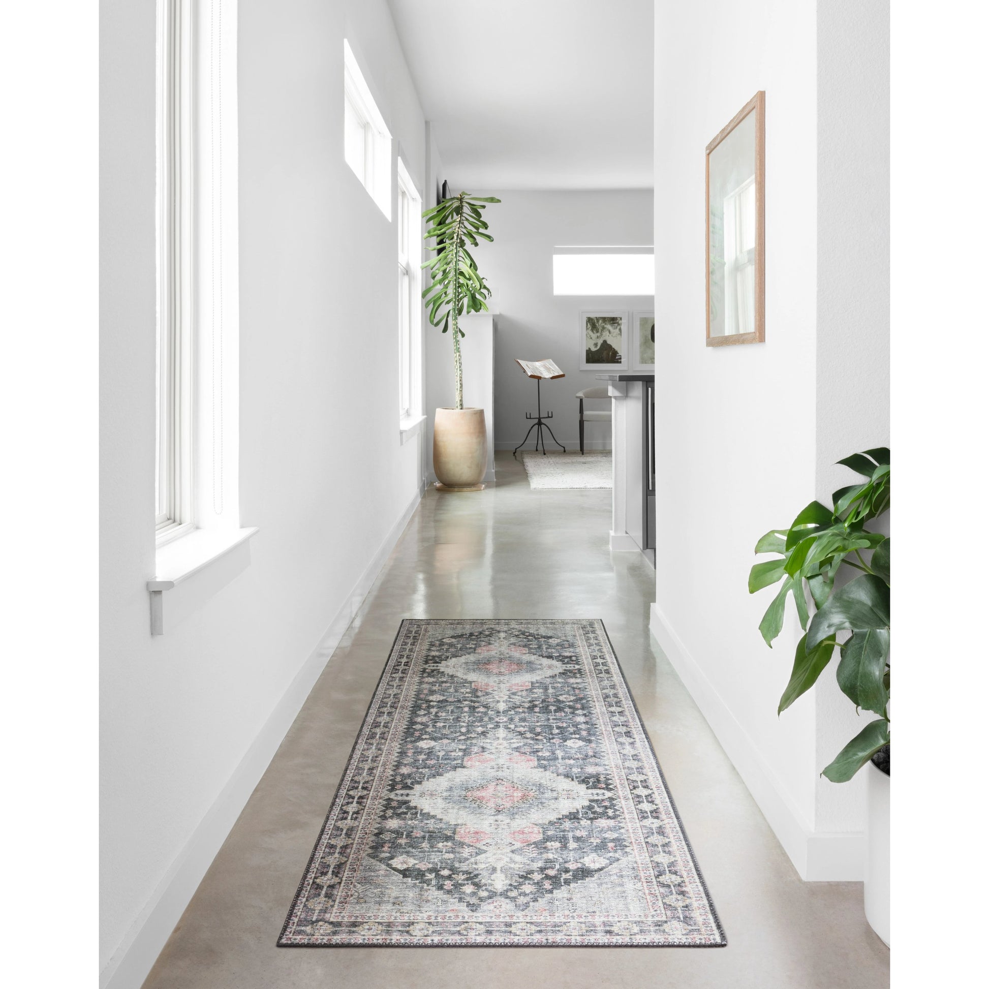 Skye SKY-02 Rug by Loloi. Made from 100% polyester in a traditional style.