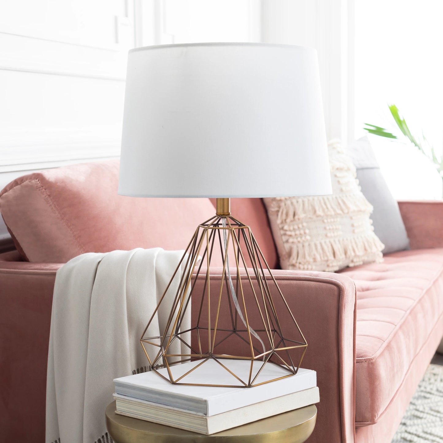 005 S-347329 | Lifestyle | Steele - 22320 by Surya in metallic brass, white, translucent and gold. Made from linen, metal in a modern style.
