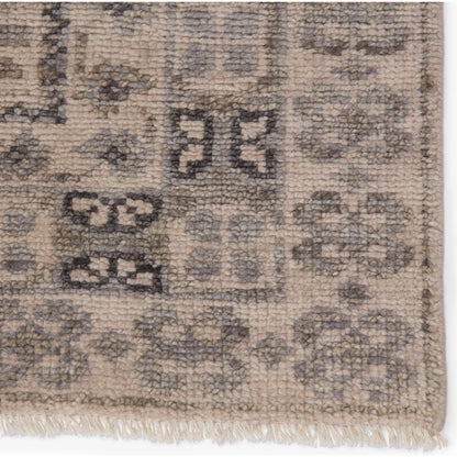 Salinas SLN14 Rug by Jaipur Living in gray. Made from 100% wool in a unique style.