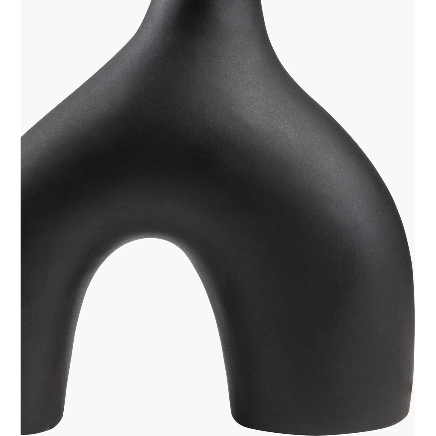 008 SI-2054059 | Closeup | Solara Accent Lamp by Livabliss. Made from ceramic, cotton, iron in a modern style.