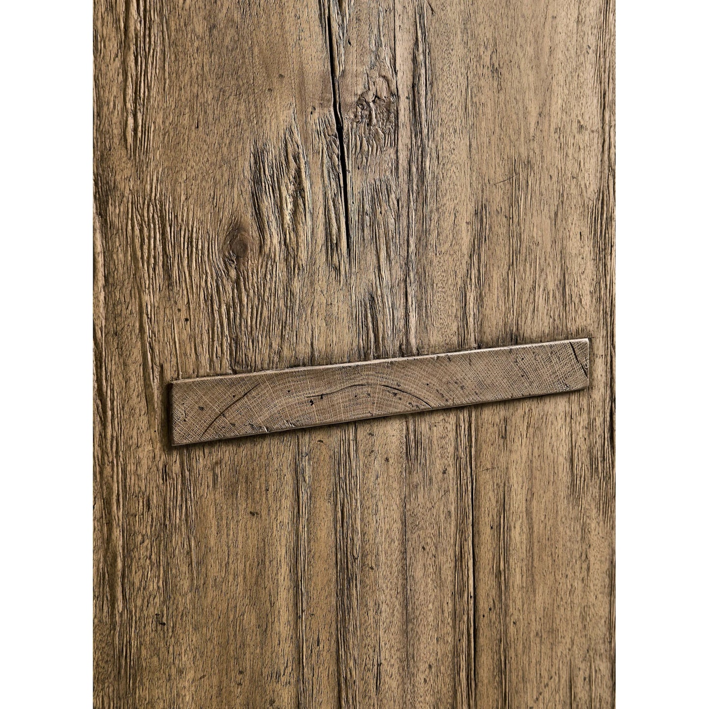 004 SI-2462626 | Closeup | Stone Ridge Etagere by Jonathan Charles in tully light acacia. Made from acacia veneer in a transitional style.