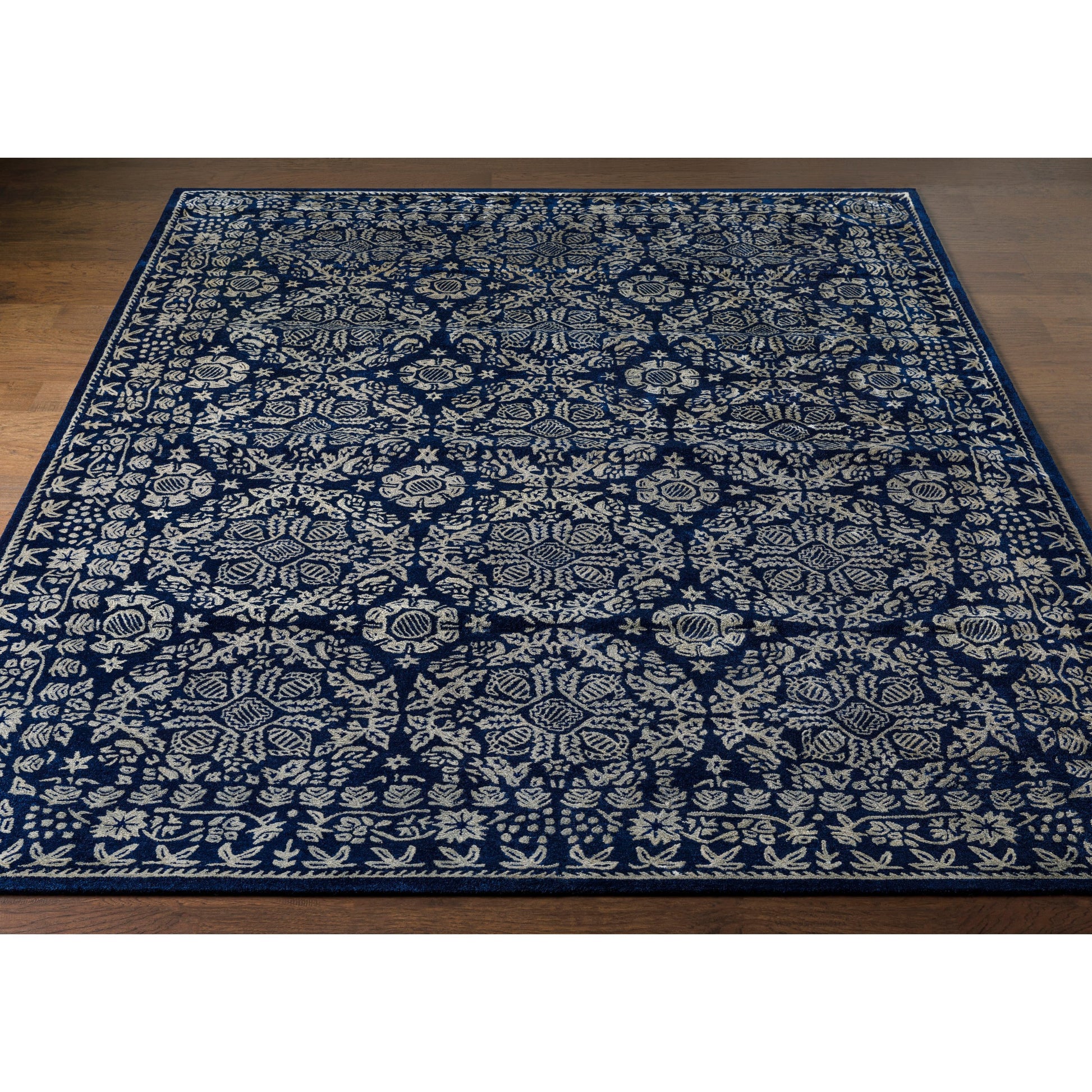 Smithsonian Rug - 1582 by Surya. Made from 100% new zealand wool in a unique style.