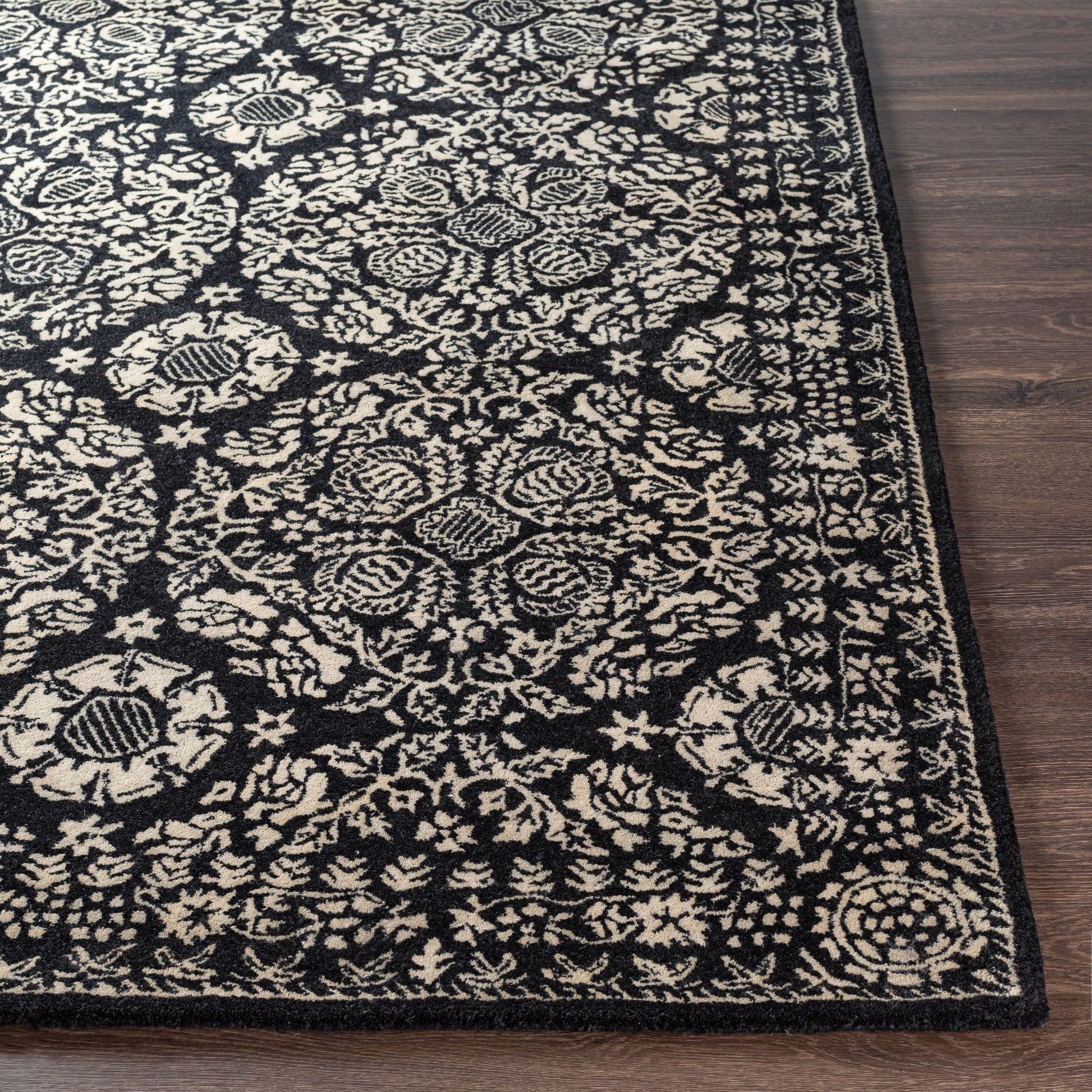 Smithsonian Rug - 1582 by Surya. Made from 100% new zealand wool in a unique style.