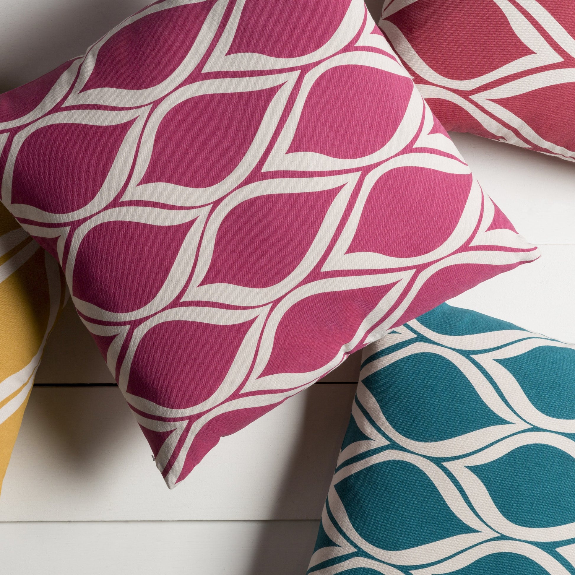 Somerset Pillow - 9490 by Surya. Made from 100% cotton in a modern style.