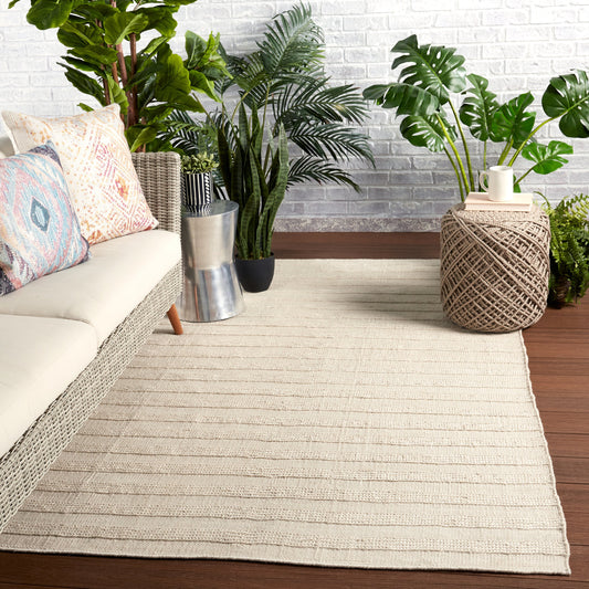 Santa Barbara SNB01 Indoor/Outdoor Rug by Jaipur Living. Made from 100% pet yarn in a unique style.