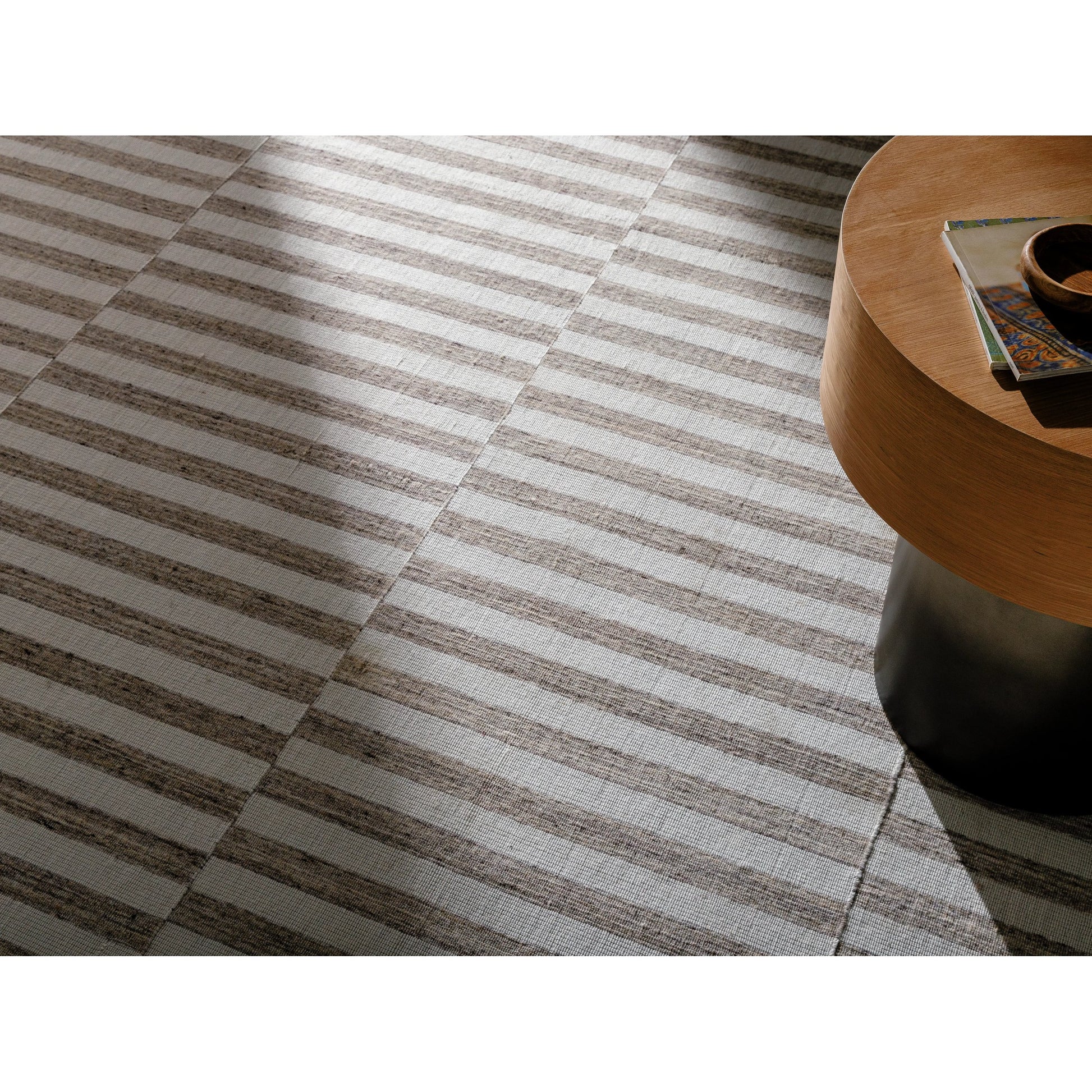 Sonia SNI-2300 Rug by Surya. Made from face: 100% recycled pet yarn, warp: 100% recycled pet yarn in a unique style.