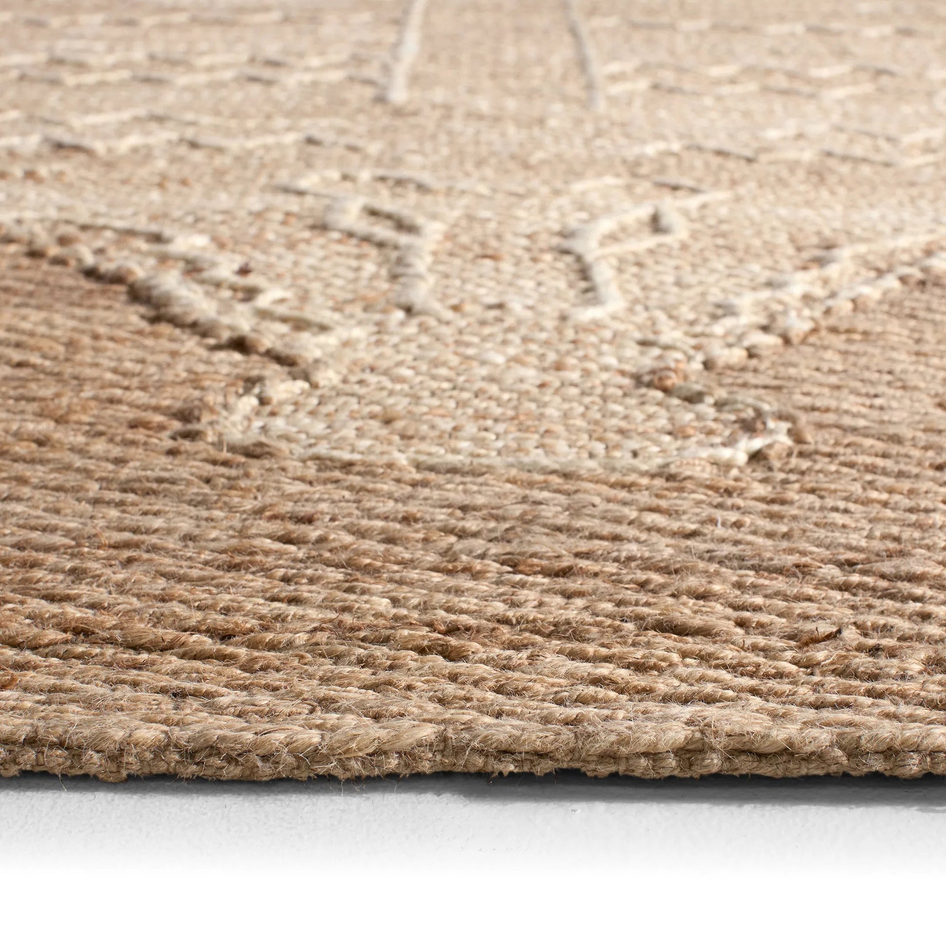 Song Of The Sahara SOS01 Rug by Jaipur Living in tan, beige. Made from 100% jute in a unique style.
