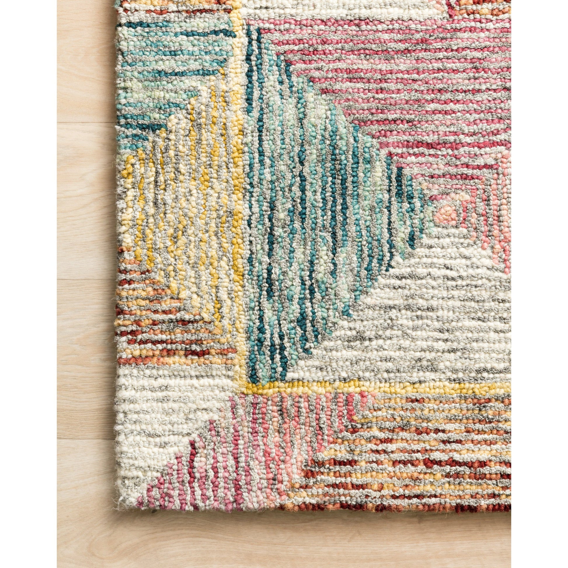 SPE-01 by Loloi. Made from 100% wool in a rustic style.