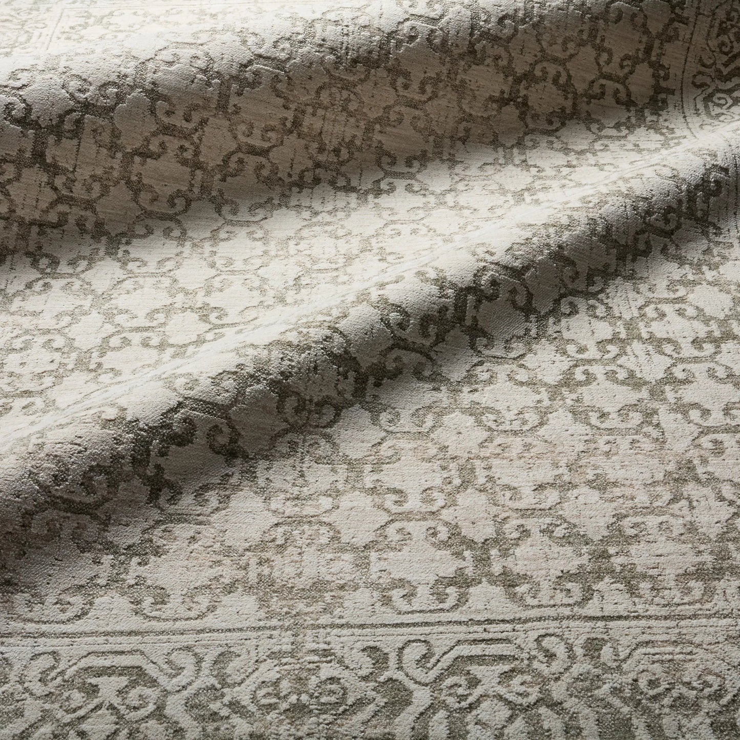 004 SI-2542847,SI-2542848,SI-2542849,SI-2542850,SI-2542851,SI-2542852 | Closeup | Serenita SRE06 Rug by Jaipur Living in green, ivory, white. Made from 100% polyester in a unique style.