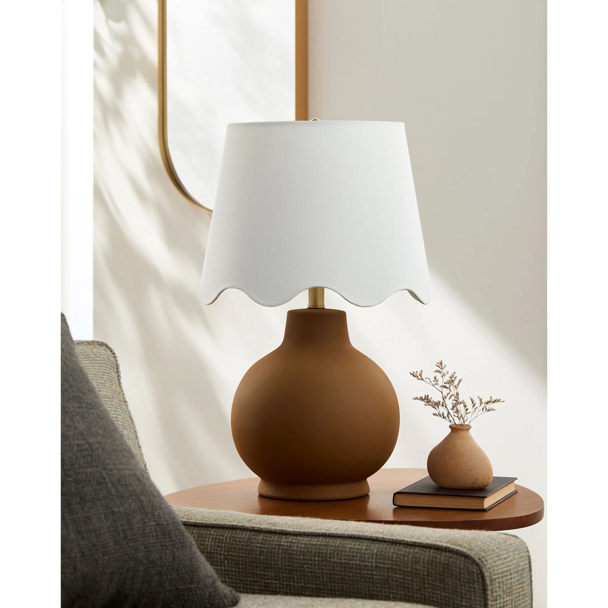 Stella Diminuta Accent Table Lamp with White Shade by Livabliss in painted. Made from ceramic, iron, linen, polyester in a unique style.
