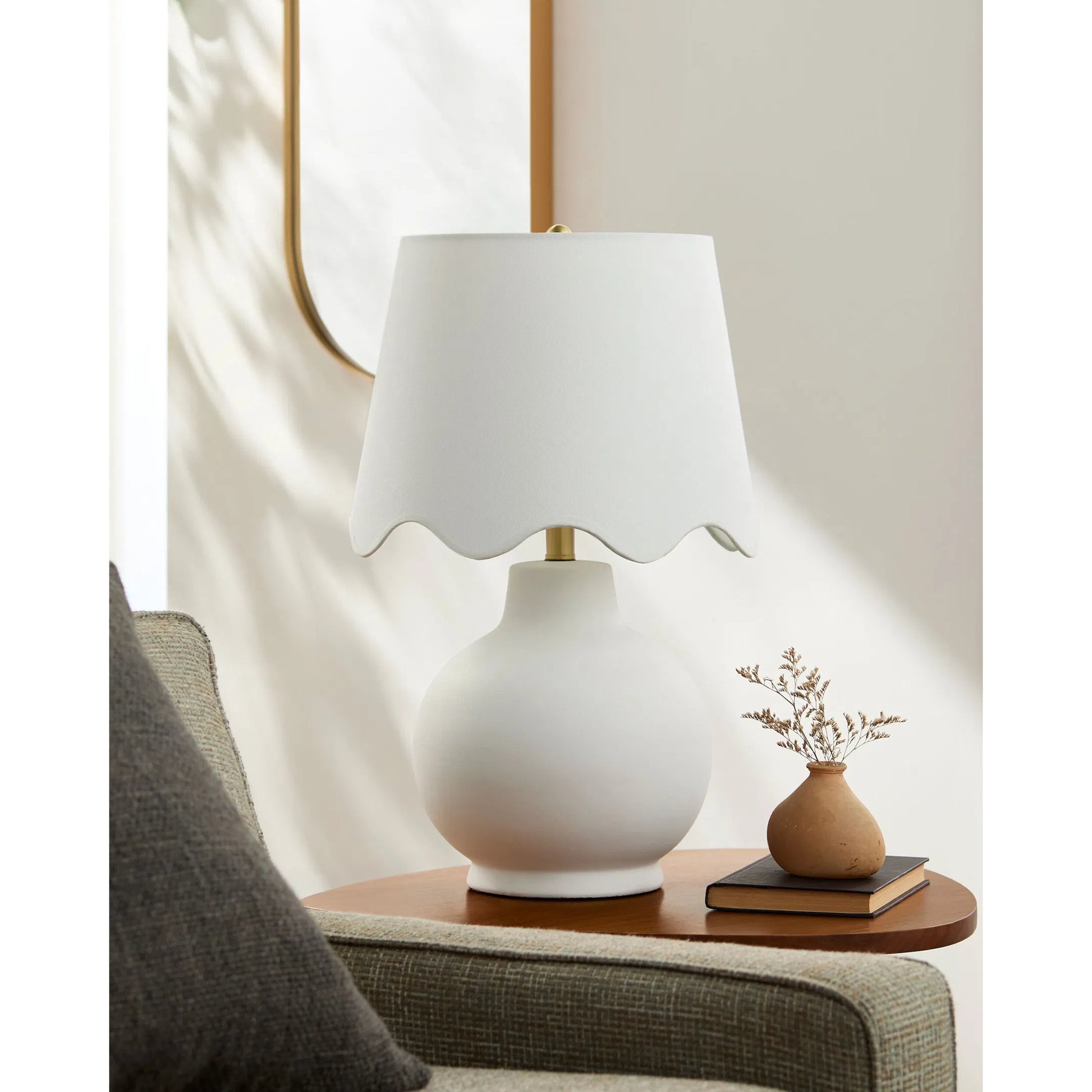Stella Diminuta Accent Table Lamp with White Shade by Livabliss in painted. Made from ceramic, iron, linen, polyester in a unique style.
