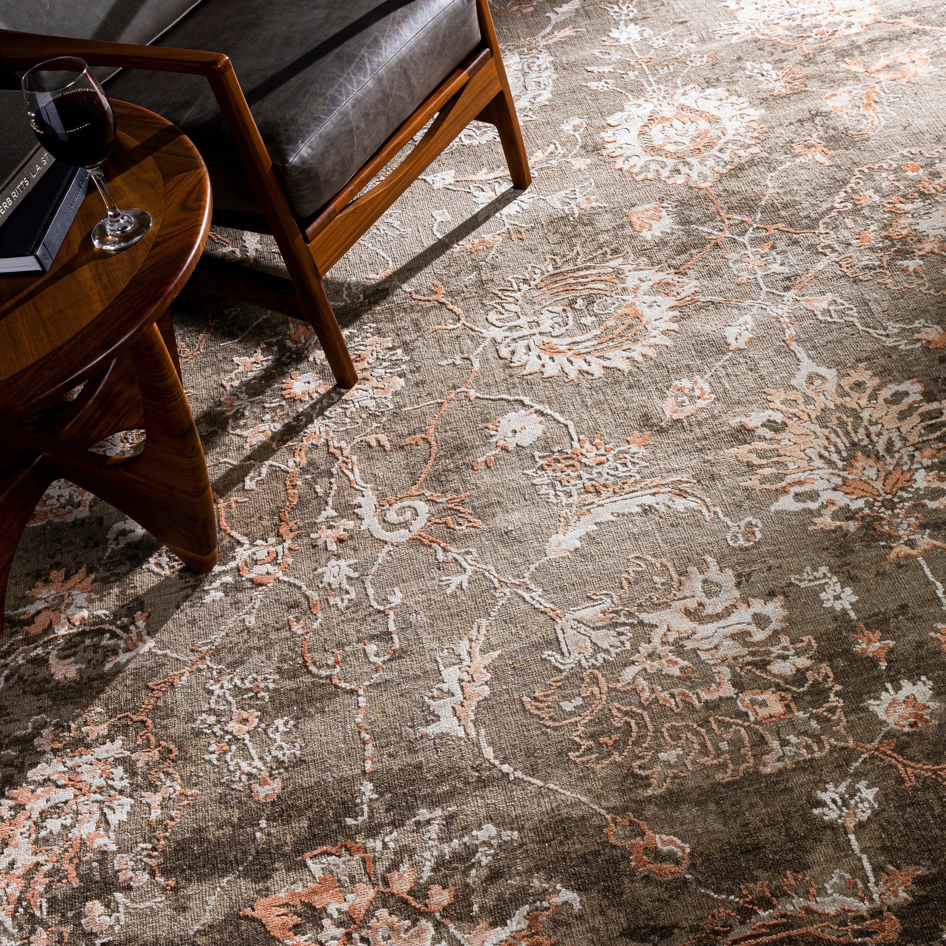 Sufi SUF-2302 Rug by Surya. Made from 70% wool, 30% viscose in a unique style.
