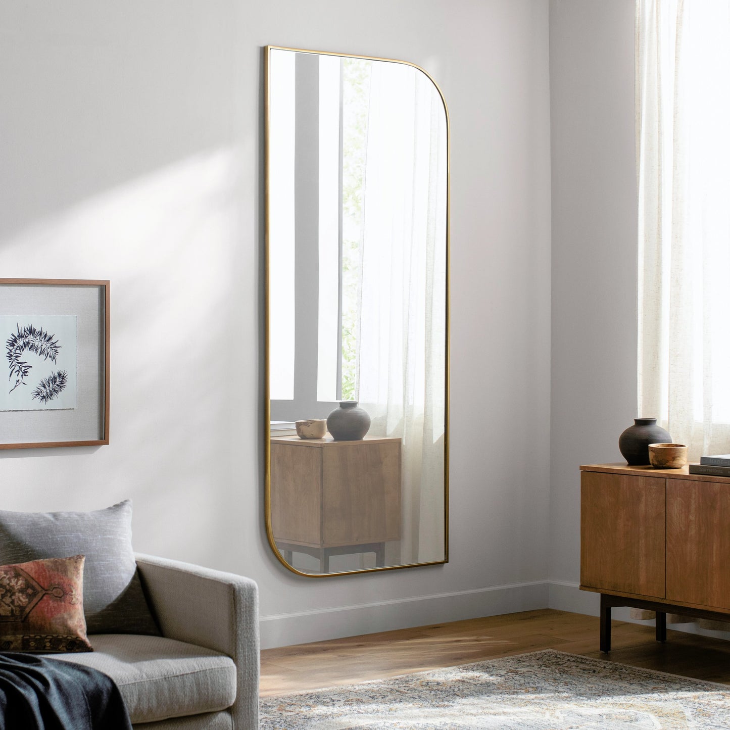 002 SI-1948563 | Lifestyle | Sweyn Mirror by Surya in gold. Made from frame: metal, substrate: manufactured wood in a modern style.