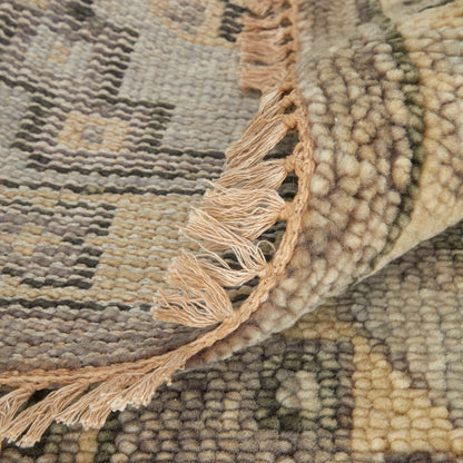 Fillmore Traditional Diamond Rug - 6943F by Feizy. Made from wool in a unique style.