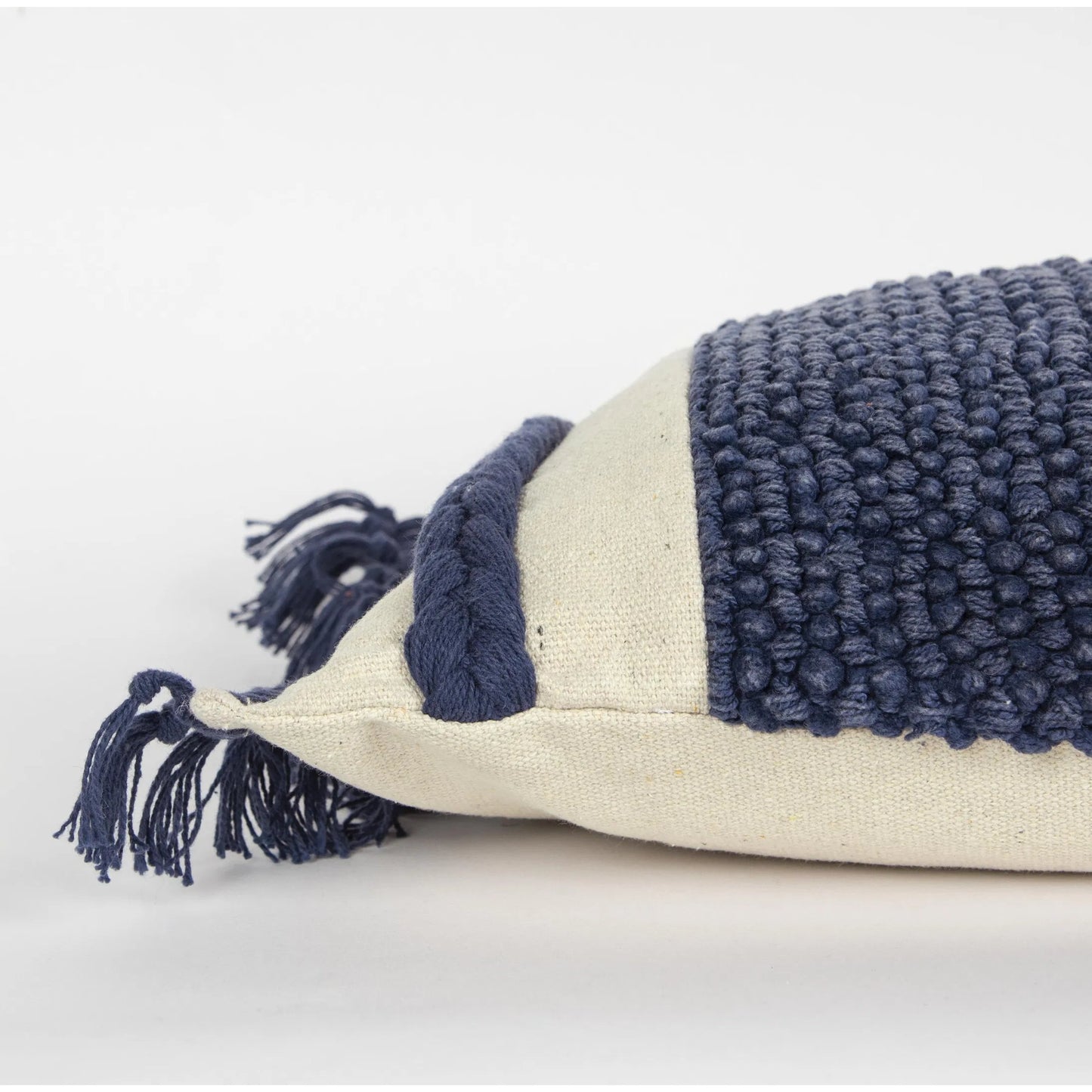 003 SI-2438450 | Closeup | Palestine Pillow by HedgeApple Essentials in blue. Made from polyester, cotton canvas (recyceld) in a transitional style.