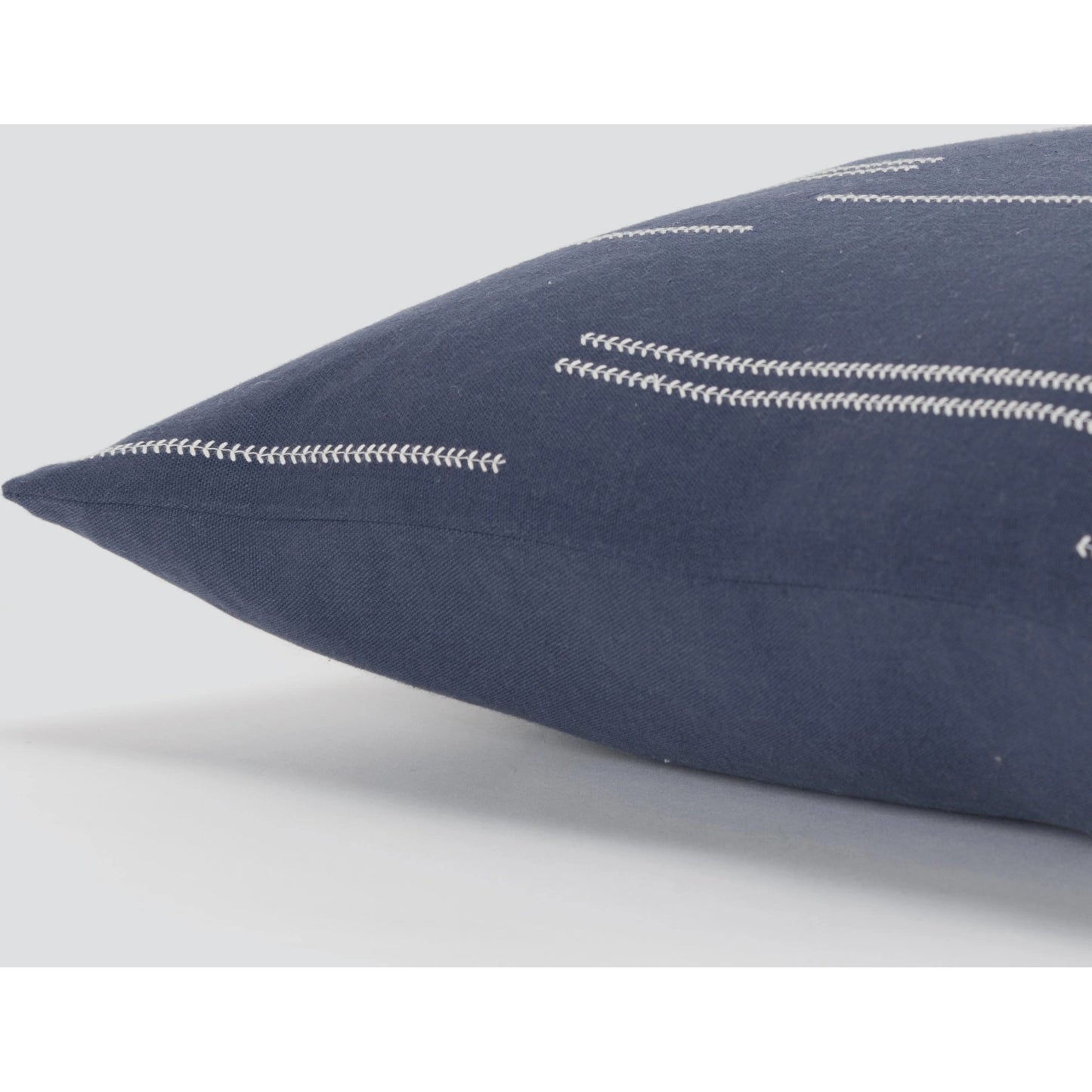 005 SI-2023033,SI-2023034 | Closeup | Hudspeth Pillow by HedgeApple Essentials in blue. Made from cotton in a modern style.