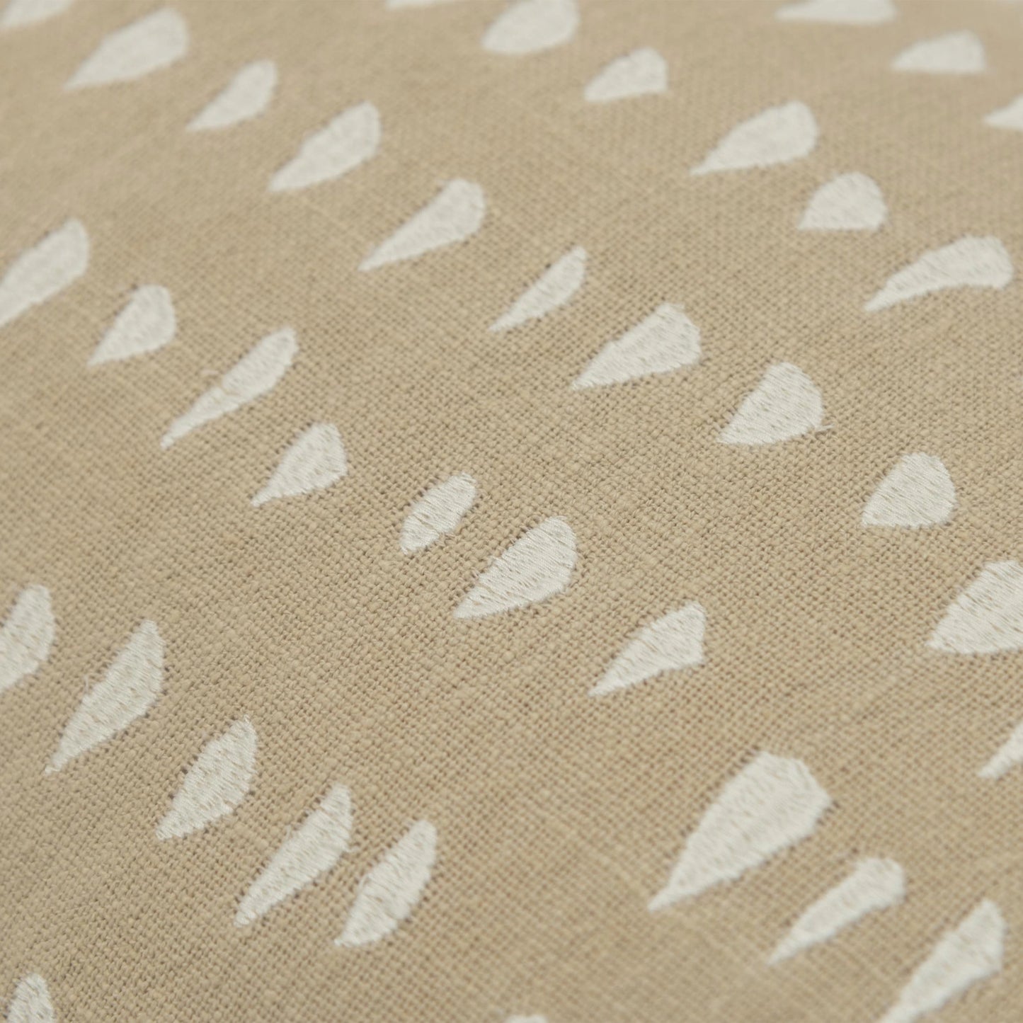 004 SI-2023324,SI-2023330 | Closeup | Gaston Pillow by HedgeApple Essentials in natural. Made from cotton in a modern style.