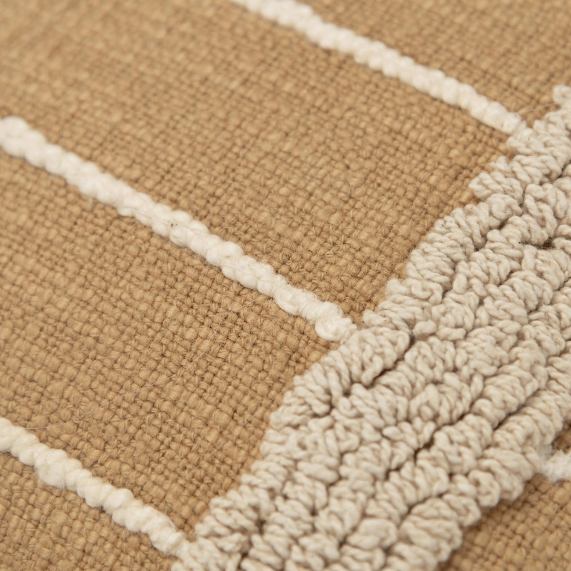 T20466 Pillow by Rizzy Home. Made from polyester, cotton in a modern style.