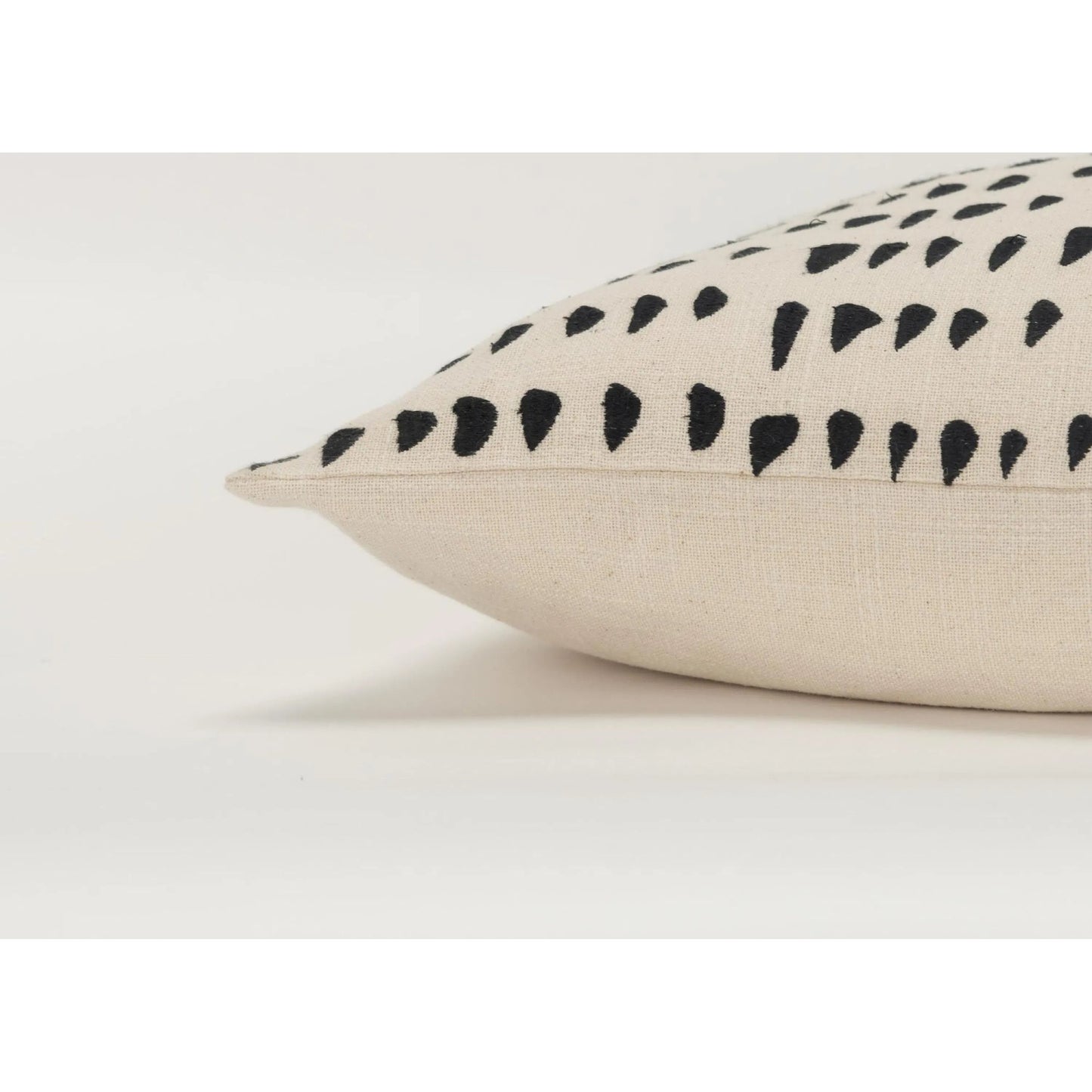 003 SI-2438437 | Closeup | Stearns Pillow by HedgeApple Essentials in black. Made from cotton in a modern style.