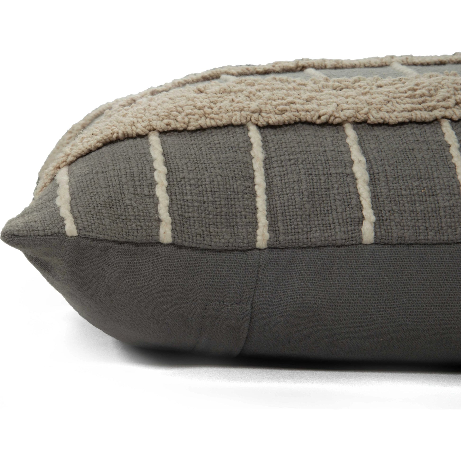 T20466 Pillow by Rizzy Home. Made from polyester, cotton in a modern style.
