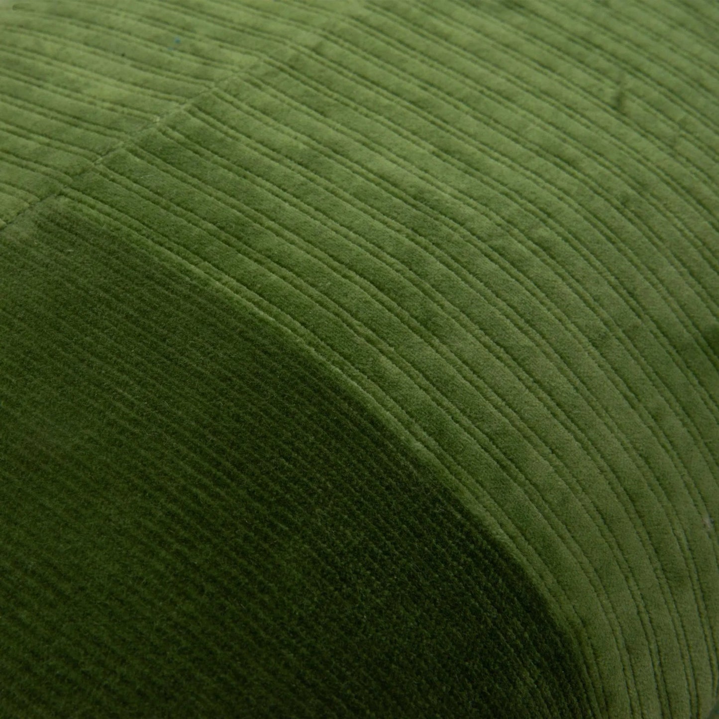 002 SI-2438711 | Closeup | Schoharie Pillow by HedgeApple Essentials in green. Made from cotton in a eclectic & global style.