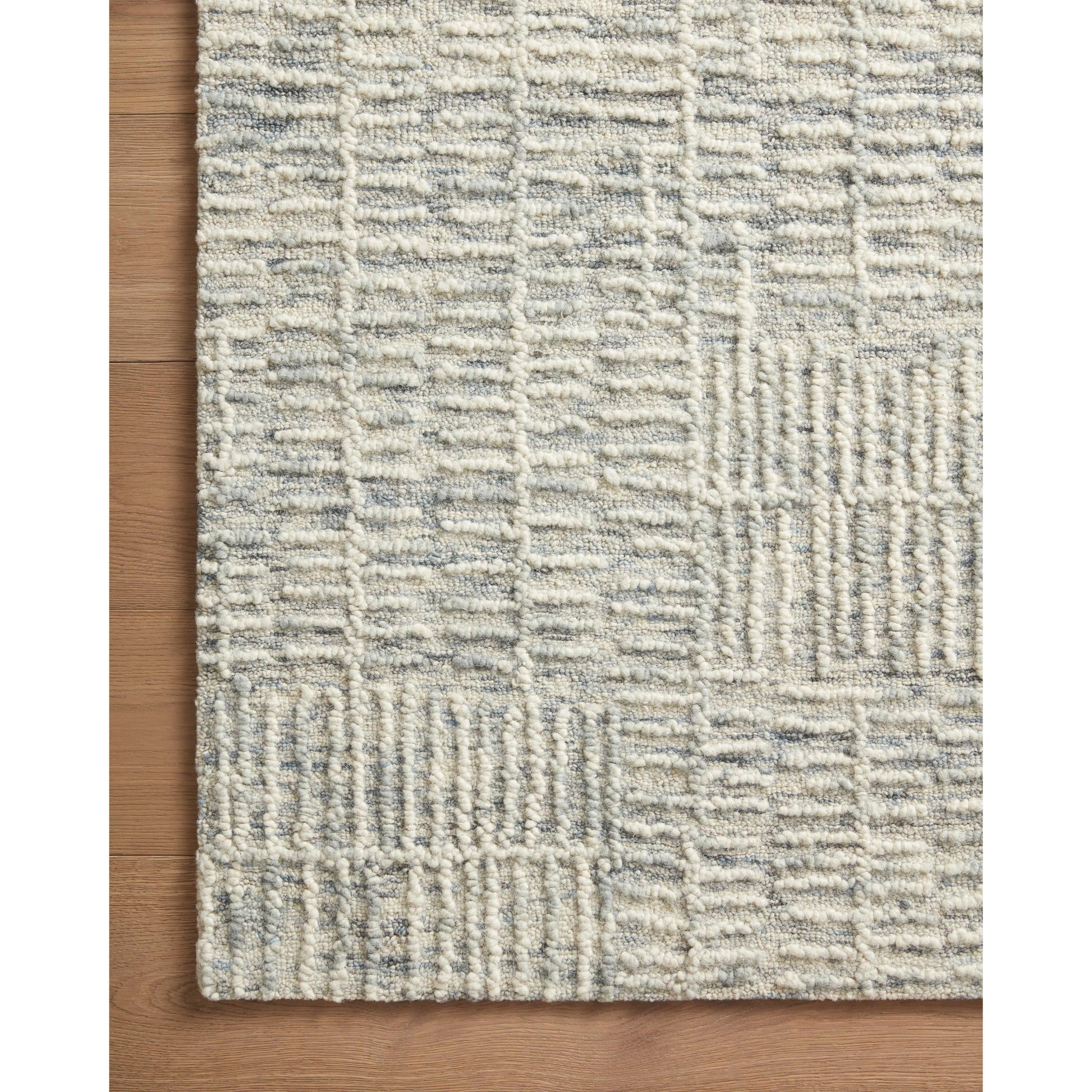 Tallulah TLL-03 Rug by Loloi in sky, ivory. Made from 100% wool in a unique style.