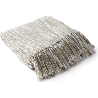 Teegan - 9775 by Surya in coral, olive, beige. Made from 100% acrylic in a traditional style.