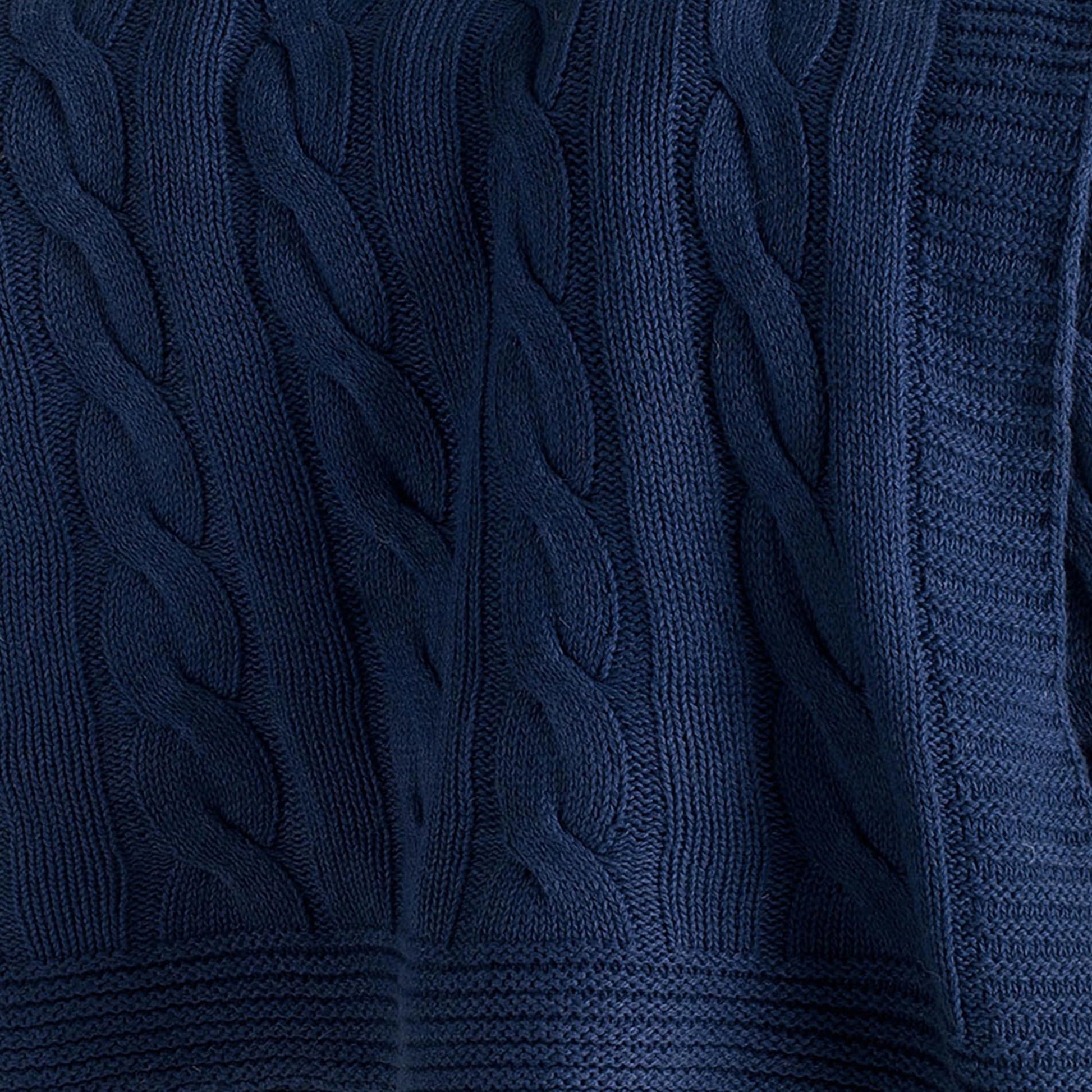 Oakland Throw by HedgeApple Essentials. Made from cotton in a modern style.