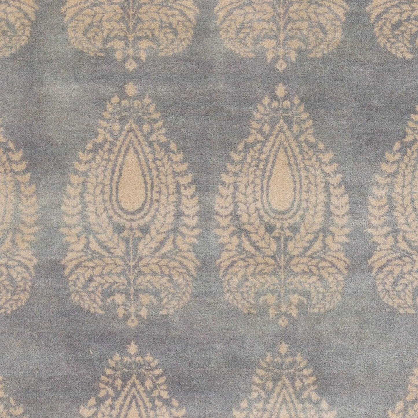 003 68442-27369,68442-27370,68442-27371 | Closeup | Thompson THP-1002 Indoor/Outdoor Rug by Surya in gray, taupe. Made from 100% wool in a unique style.