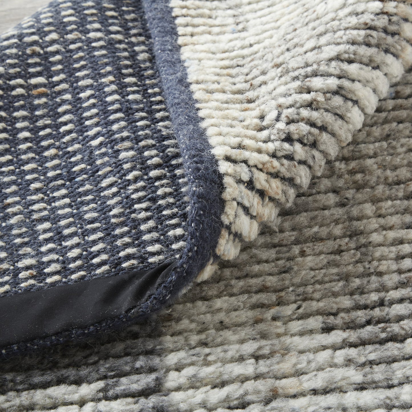 005 SI-1830463,SI-1830469 | Closeup | Alford Rug - 6925F by Feizy in gray, silver. Made from wool in a unique style.