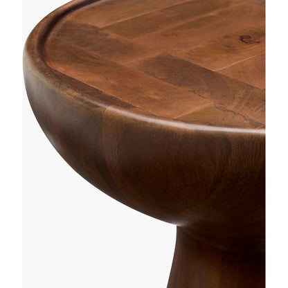 Tomlee End Table by Surya in lacquered. Made from mango wood in a transitional style.
