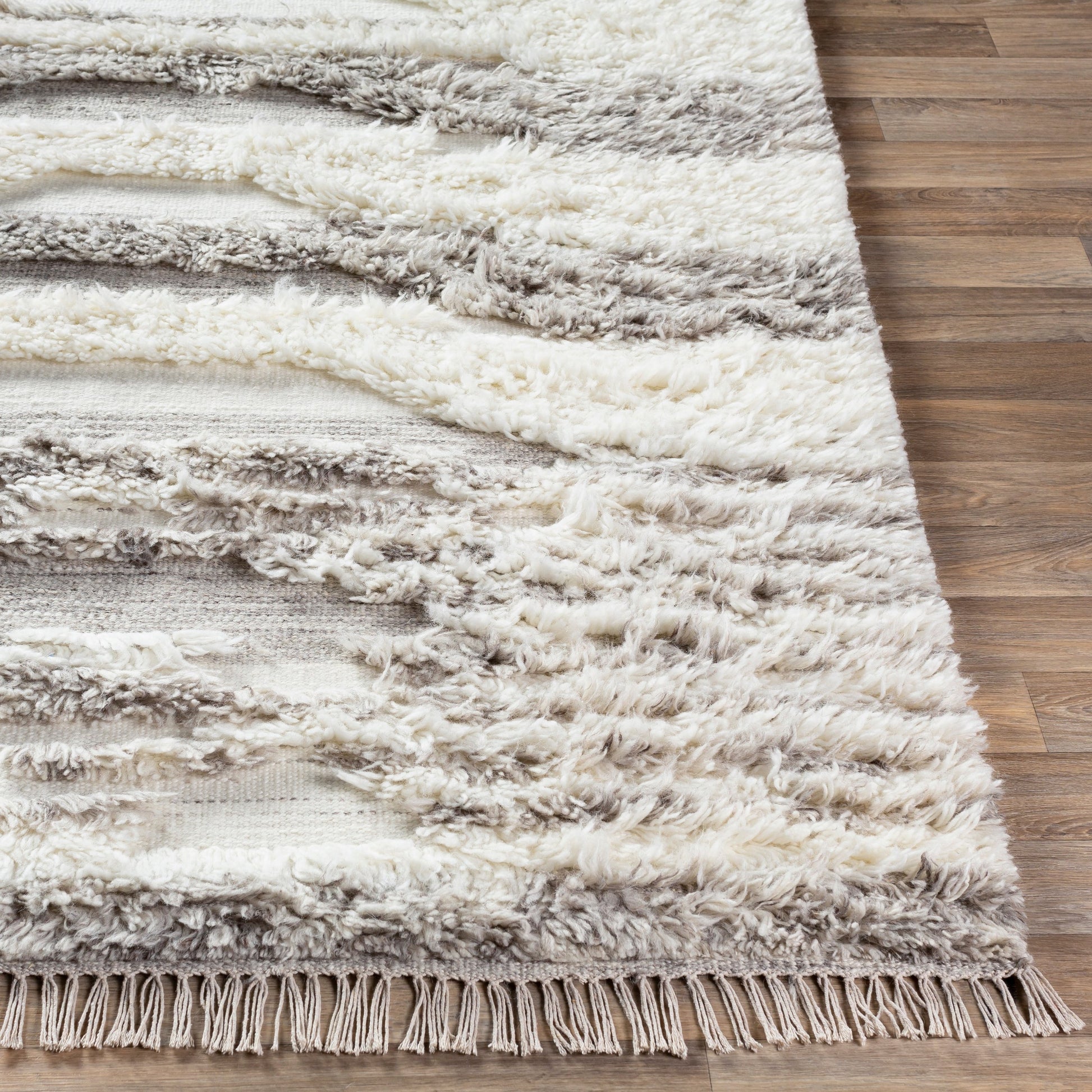 Tulum TMU-2300 Rug by Livabliss. Made from 100% new zealand wool in a unique style.