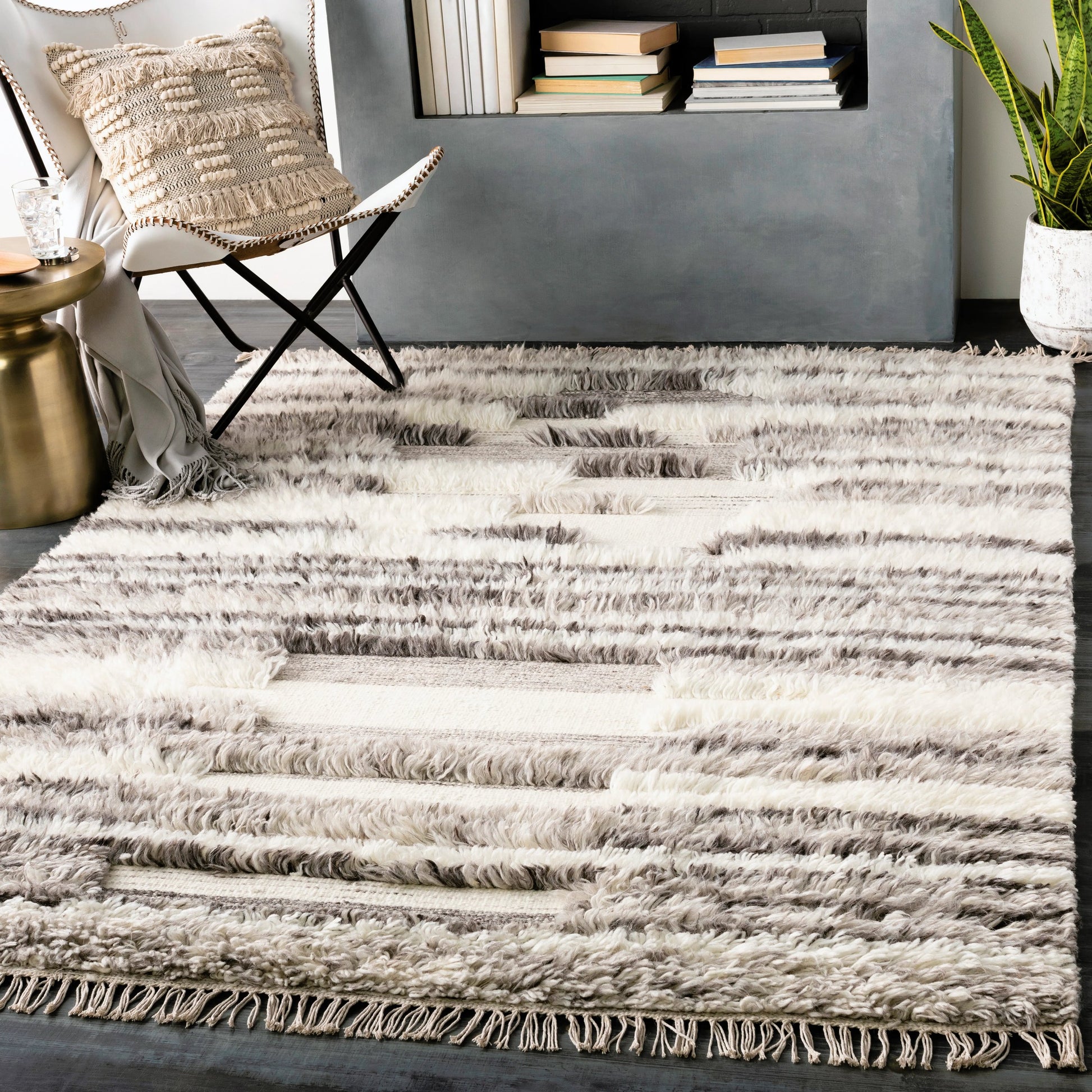 Tulum TMU-2300 Rug by Livabliss. Made from 100% new zealand wool in a unique style.