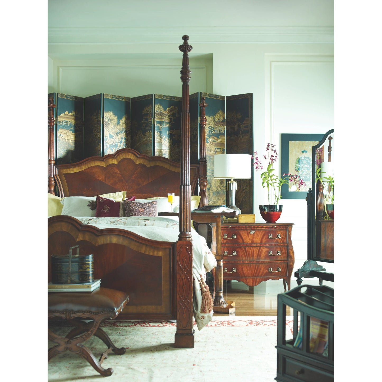 010 SR-846035 | Lifestyle | Versailles Mahogany King Poster Bed by Jonathan Charles in brown and medium antique mahogany. Made from mahogany in a traditional style.