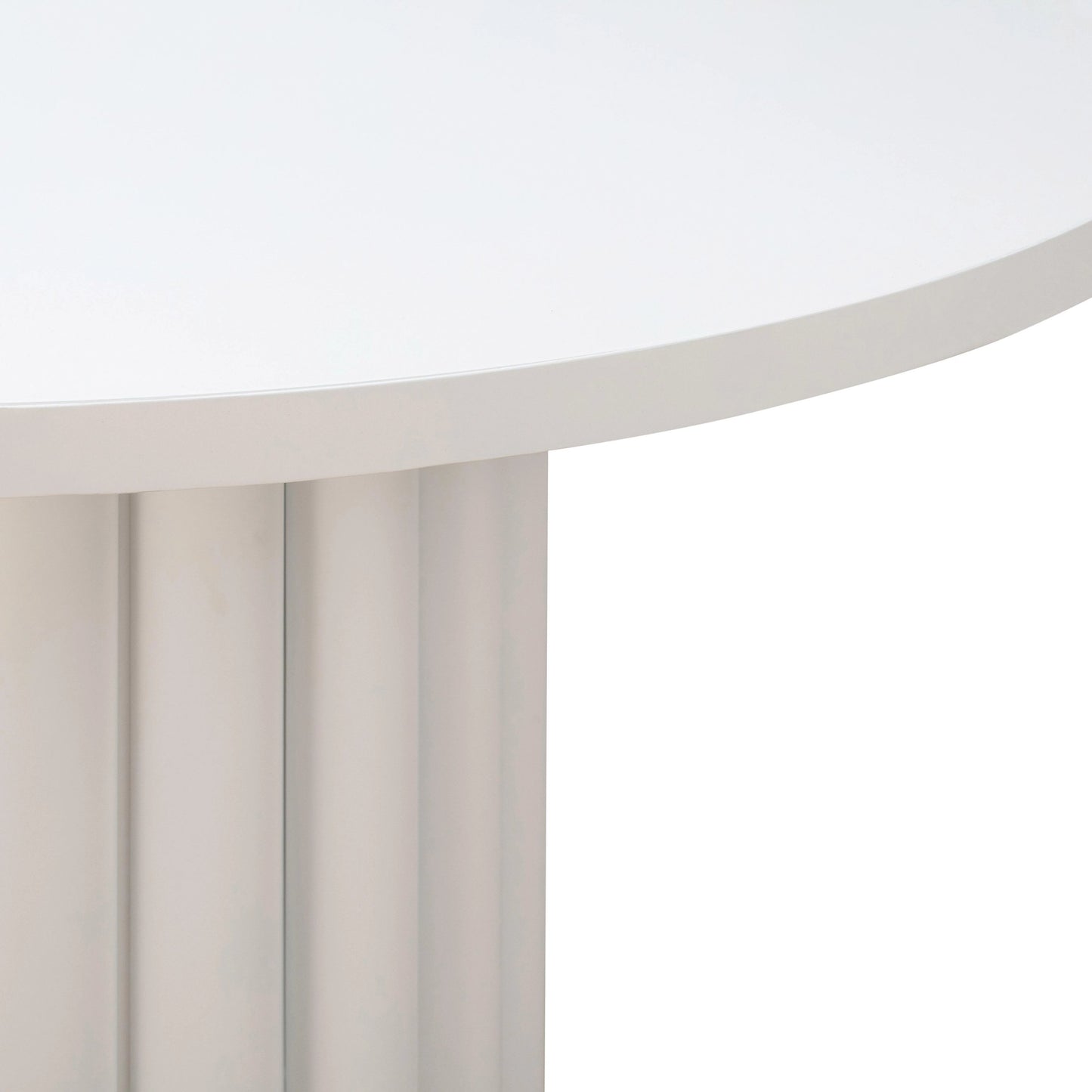 005 SI-1984136 | Closeup | Kali Round Dining Table by TOV Furniture in white. Made from acacia, mdf veneer, metal in a modern style.