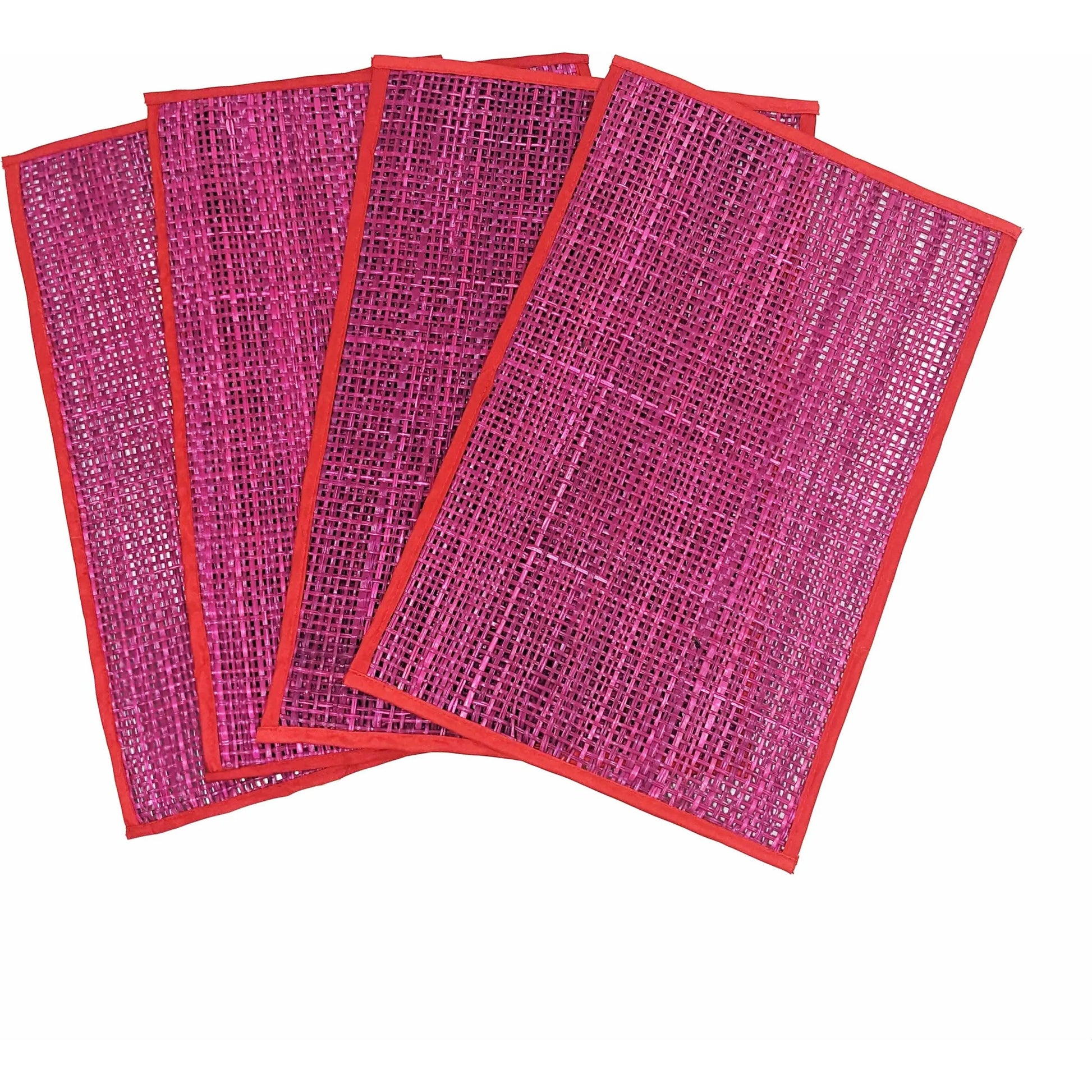 Peele Seagrass Placemat (Set of 4) by TOV Furniture. Made from seagrass in a eclectic & global style.
