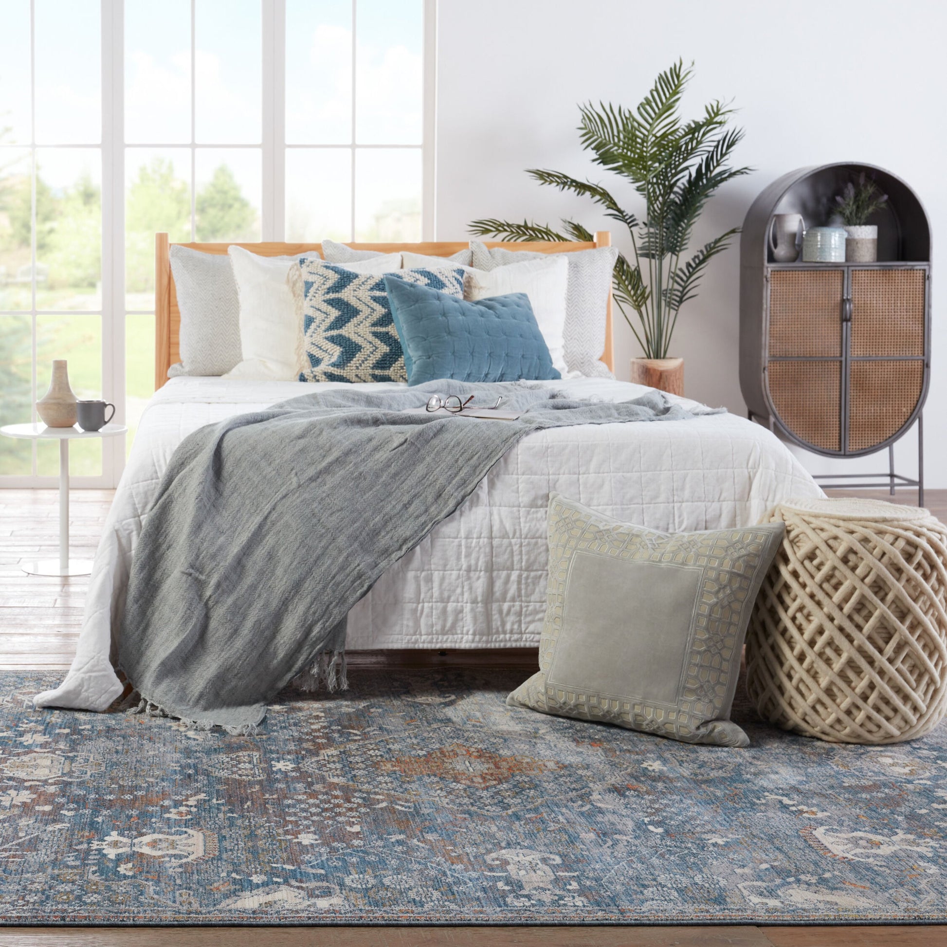 Terra TRR09 Rug by Jaipur Living. Made from 100% polyester in a unique style.