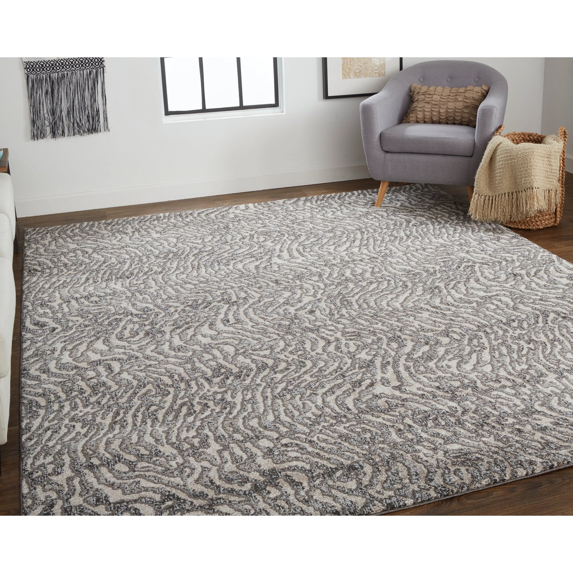 Vancouver Transitional Rug - 39FJF by Feizy in gray, taupe, ivory. Made from 74% polypropylene frieze, 26% high bulk polyester in a unique style.