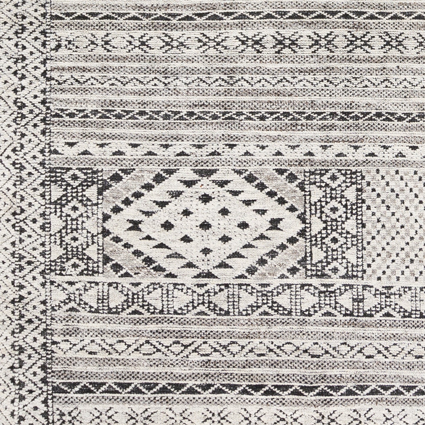 000 SI-1865786,SI-1865787,SR-881164 | Closeup | Tunus TUN-2304 Indoor/Outdoor Rug by Surya in black, off-white, charcoal. Made from 70% new zealand wool, 30% viscose in a unique style.