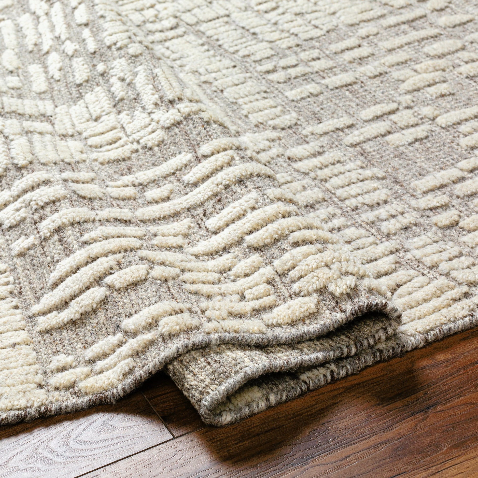 Tunus TUN-2310 Rug by Surya in taupe, ivory, charcoal. Made from main: 100% wool in a unique style.
