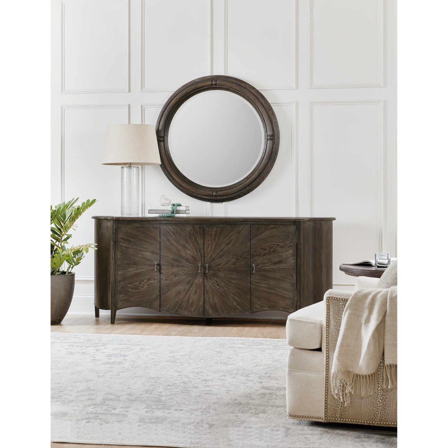 002 SI-1873254 | Lifestyle | Traditions Round Mirror by Hooker Furniture in dark wood. Made from pine, mirror in a cottage & farmhouse style.