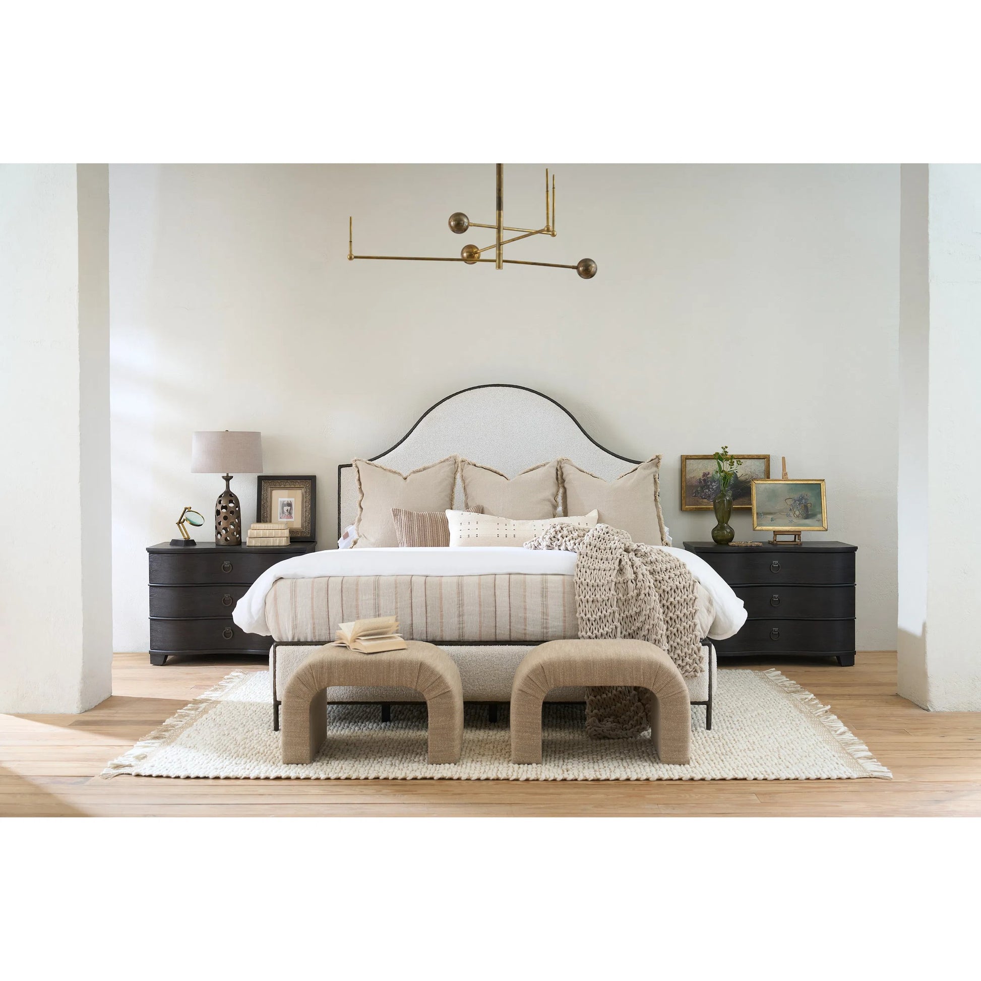 Griffith Park Bed by Universal Furniture in berber fleece. Made from unique in a transitional style.