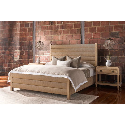 Griffith Park Post Bed by Universal Furniture in canyon. Made from unique in a transitional style.