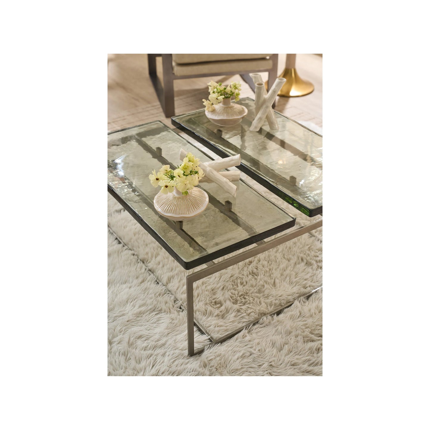 004 SI-2303137 | Lifestyle | Avaline Jordan Cocktail Table by Universal Furniture in natural. Made from unique in a unique style.