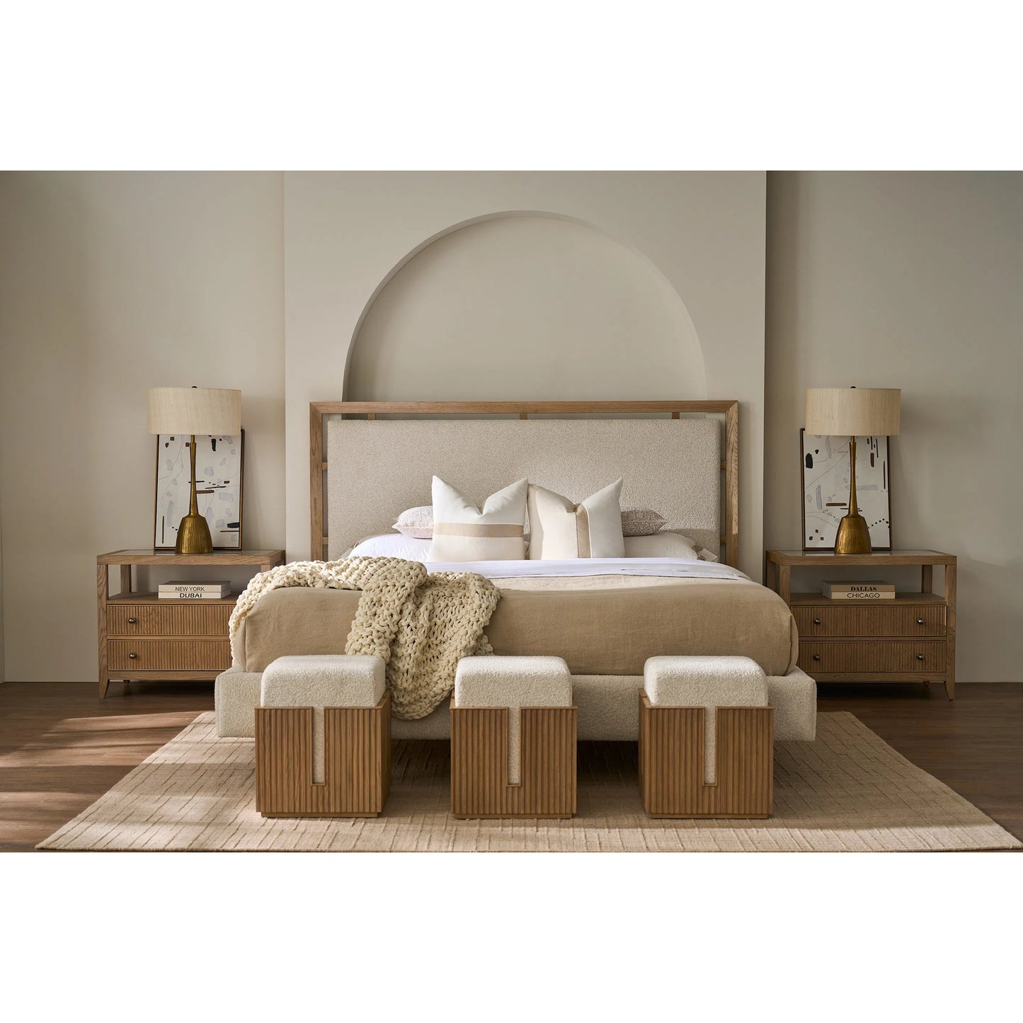 000 SI-2303142 | Lifestyle | Avaline Kendall Bed by Universal Furniture. Made from unique in a transitional style.
