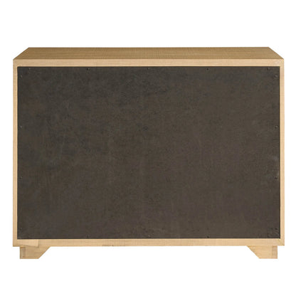 Avaline Ghizzano Chest by Universal Furniture in skylark. Made from unique in a transitional style.