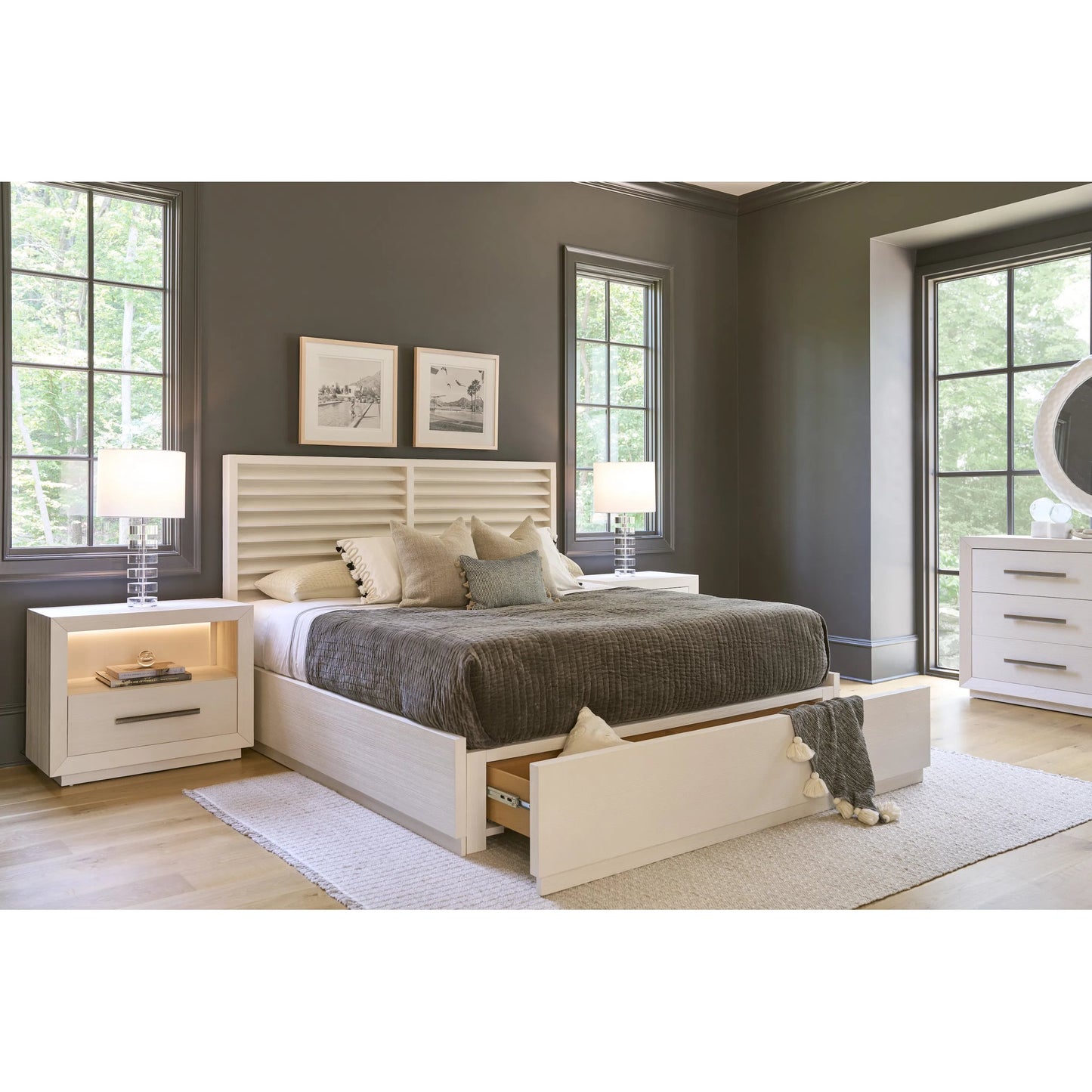 005 SI-2473116,SI-2473117 | Lifestyle | Oasis Shoreline Panel Storage Bed by Coastal Living by Universal Furniture in white pine. Made from unique in a transitional style.