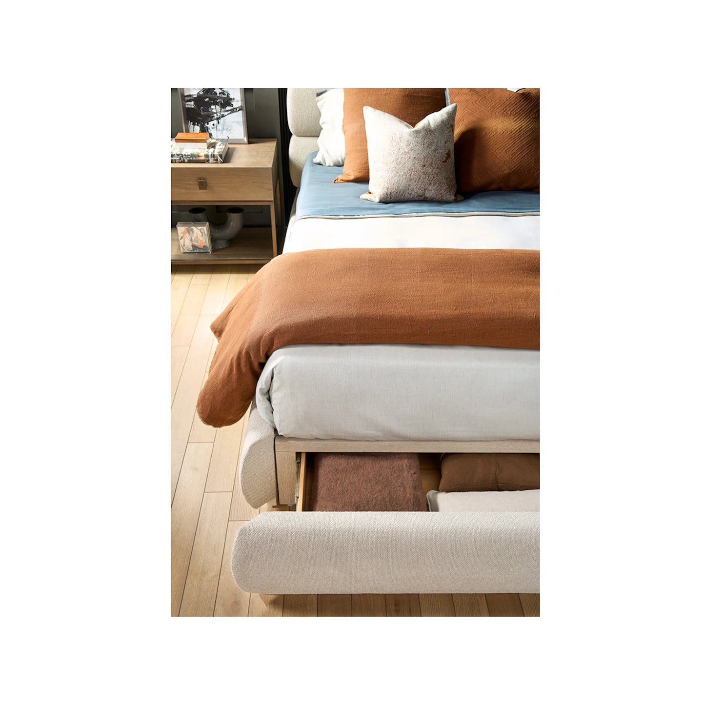 004 SI-2627660,SI-2627661 | Additional Silo | Modern Horizon Storage Bed by Universal Furniture in mist. Made from unique in a unique style.