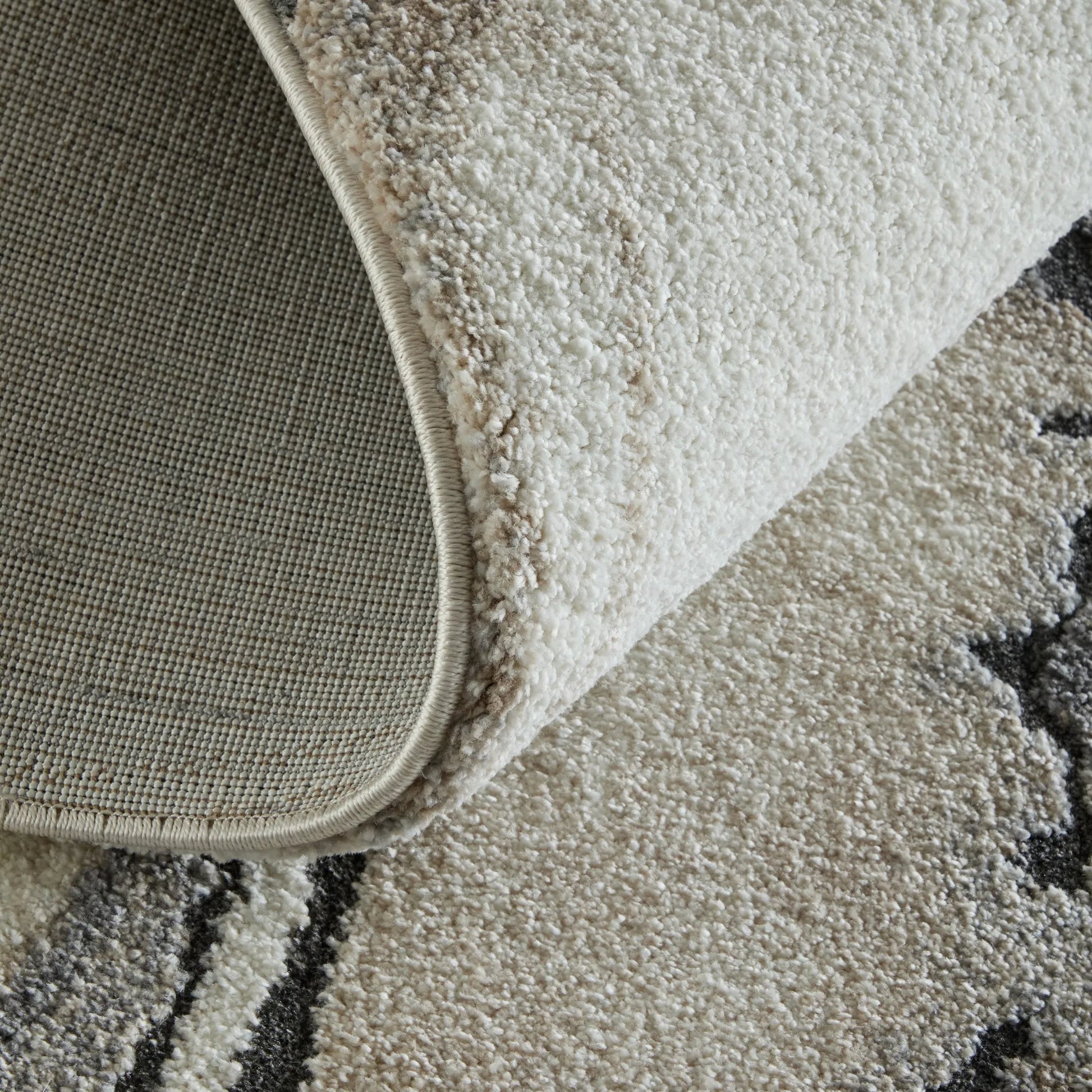 Gilmore GIL39URF Rug by Feizy in ivory, gray, black. Made from polypropylene in a unique style.